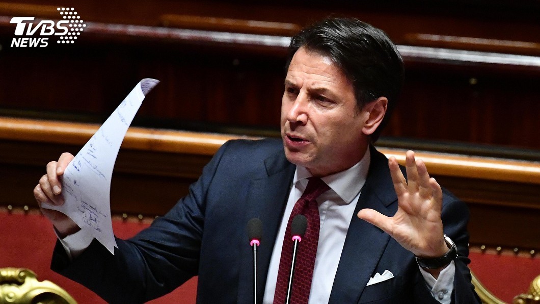 義大利總理辭職 痛罵極右派內政部長搞垮政府