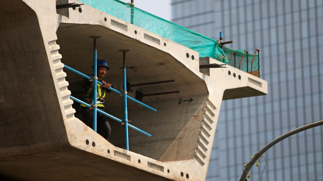 蘇門答臘建縱貫公路 日本救援改良地盤