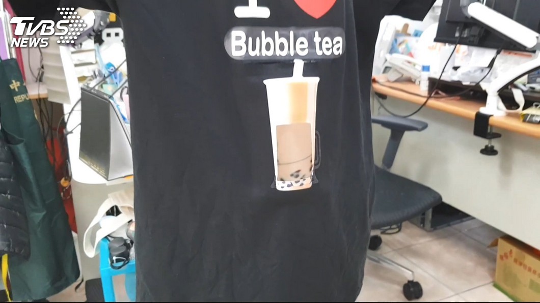 好夯!日本網紅跨海訂珍奶T-Shirt 搭熱潮