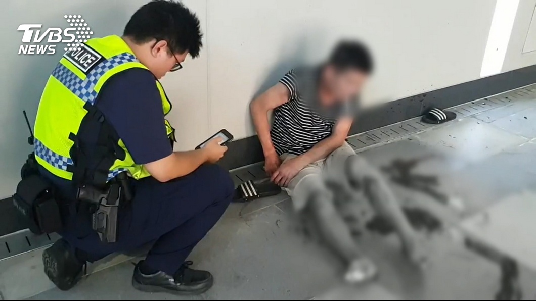 債務糾紛！2醉漢火車站廣場打架　1人濺血
