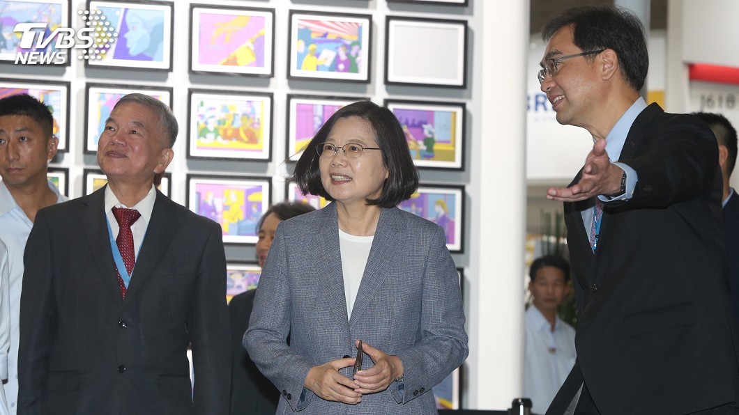 柯文哲質疑台灣價值 蔡總統:人民不是選我們當名嘴