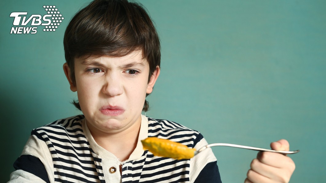 少年雙眼將近失明 竟因挑食只吃「這食物」!
