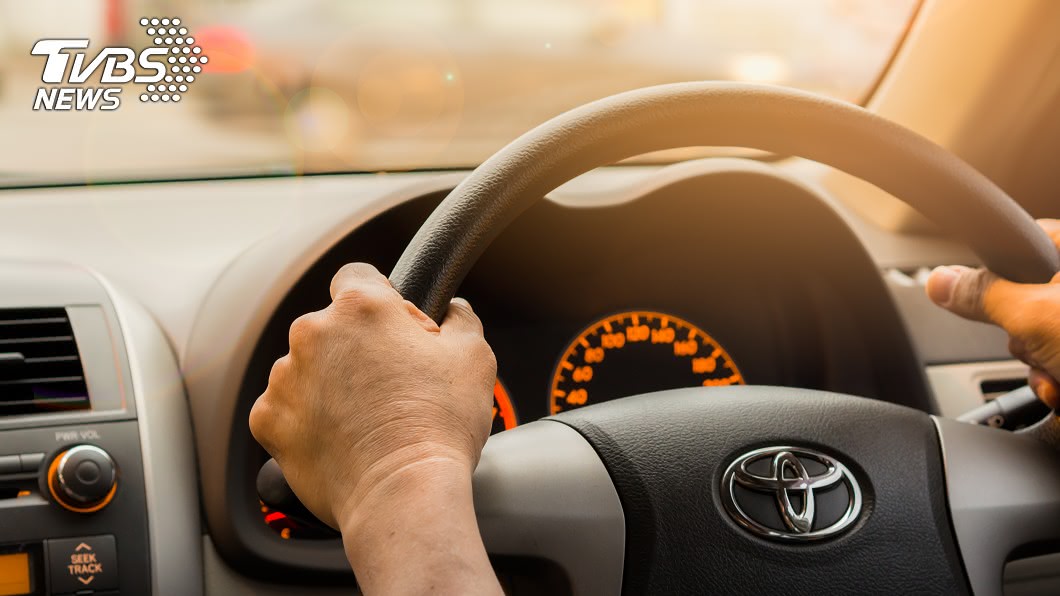 網酸「有錢人都開Toyota」　他揭露這種人心態