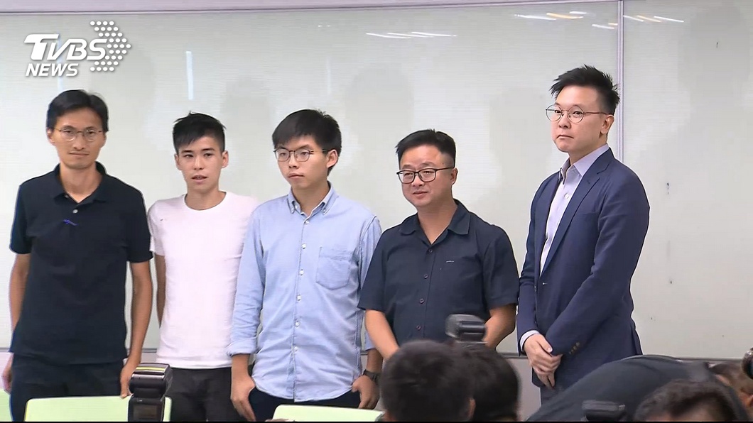 藍委提醒黃之鋒別被騙 綠委:噴口水沒意義