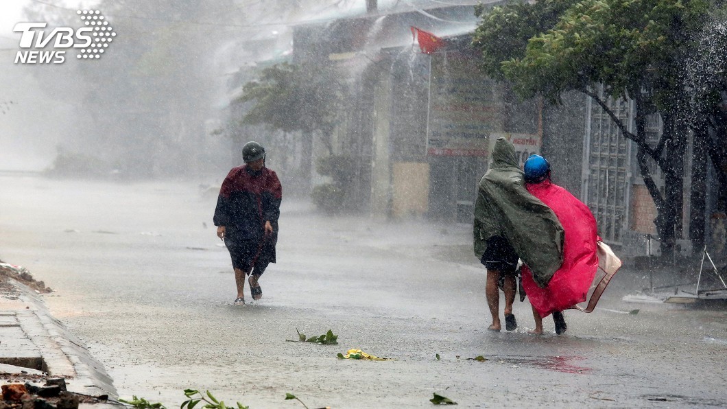 越南中部暴雨釀災 6死9失蹤經濟損失嚴重