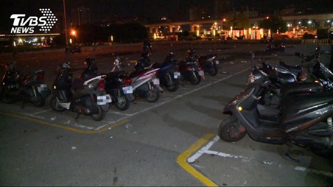 韓國瑜造勢11輛機車遭灌三秒膠　警方展開偵辦