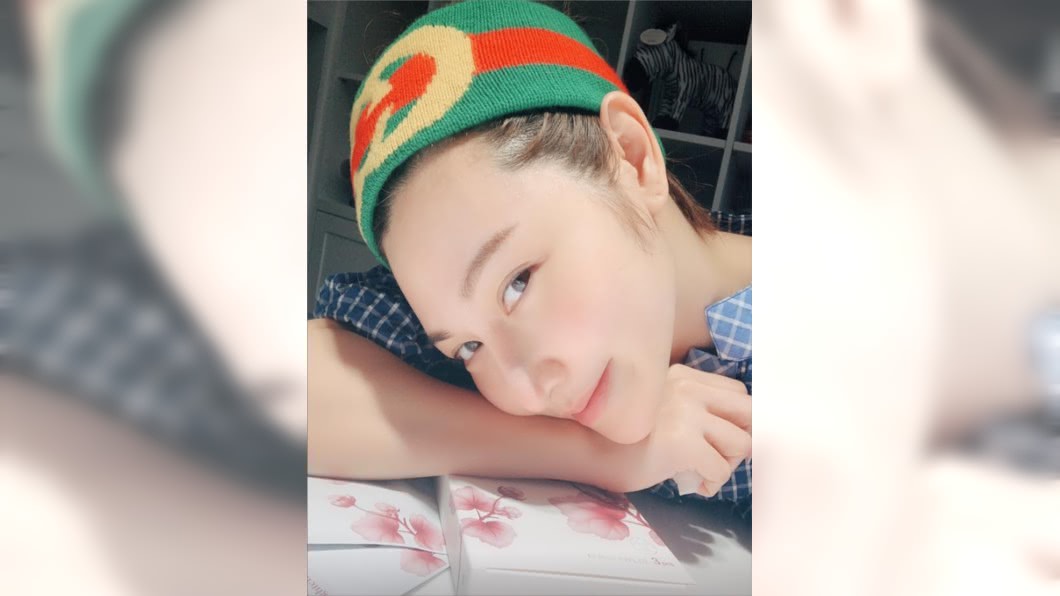 女神出動比基尼 辣曬胸器粉絲喊:無法專心上班
