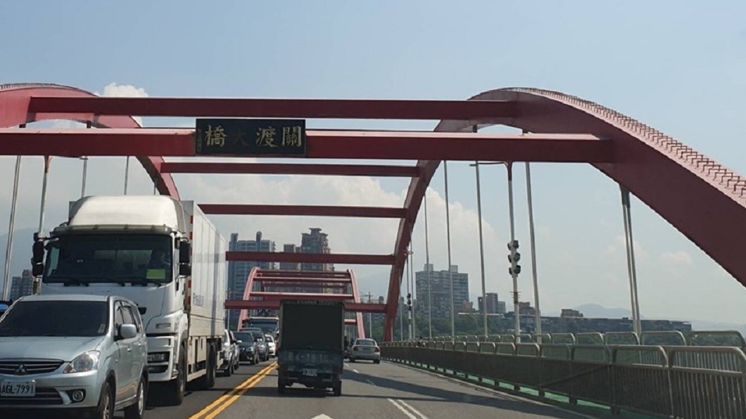 到底什麼橋?關渡大橋「缺字」議員爆氣怒批