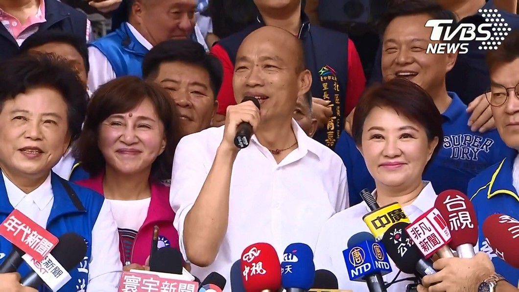韓粉爆擠紫微宮! 韓國瑜:蔡英文拜廟都沒人