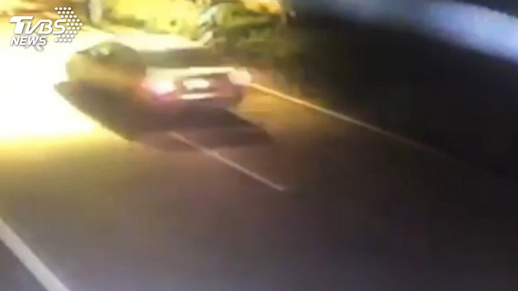 男子疑酒醉倒臥路旁遭車輾斃　警追肇逃車輛