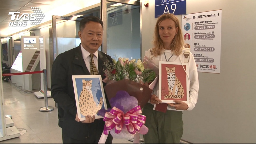 石虎圖免費用!原創者來台 搭列車遊集集