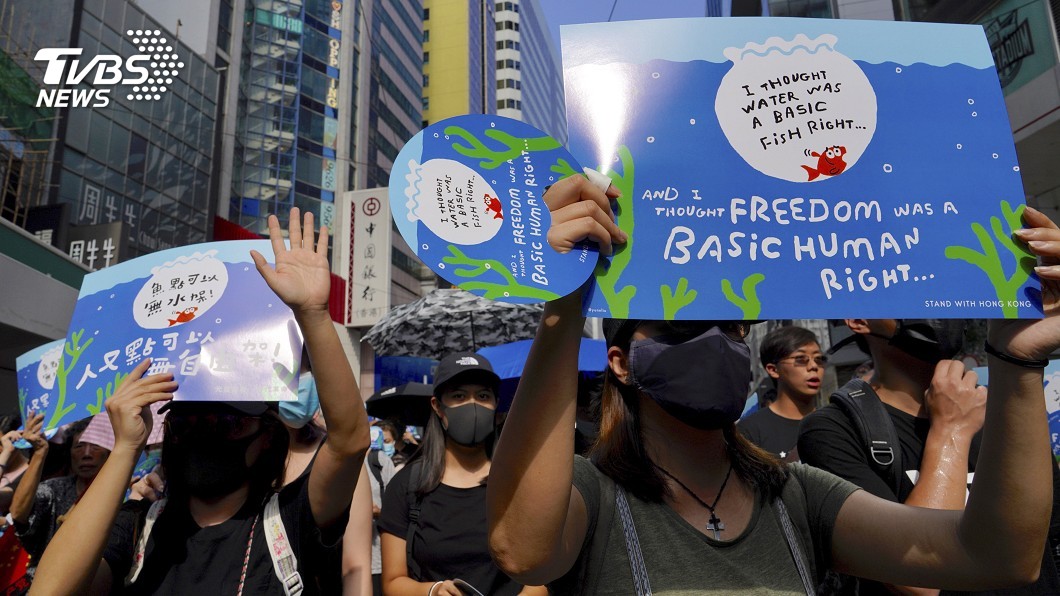 反送中延燒逾百日 港民對警看法逐漸負面化