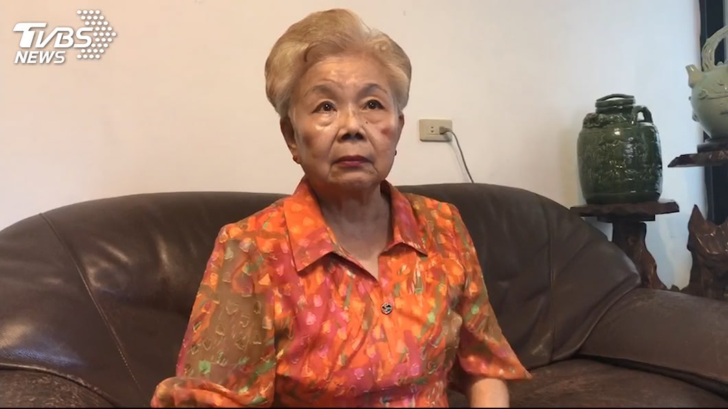 得城隍爺三聖杯 柯媽才欲先幫柯登記