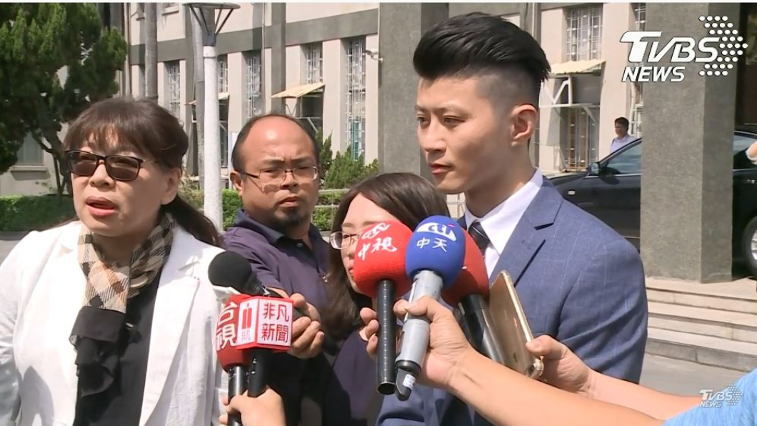 李佳芬委任律師團提告。圖/TVBS