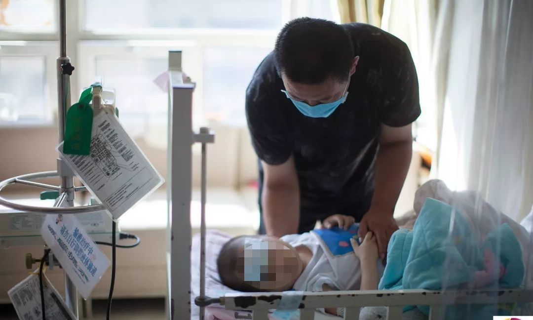 5歲童苦熬7次化療 被帶回家等死哭求:再救救我!