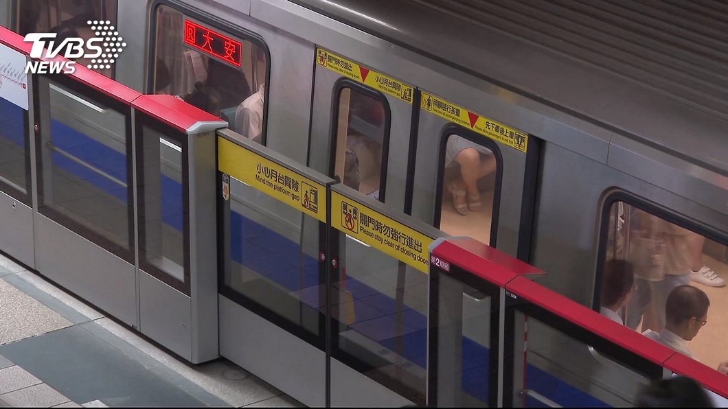 擠捷運受不了 網曝乘客最難忍受6大行為
