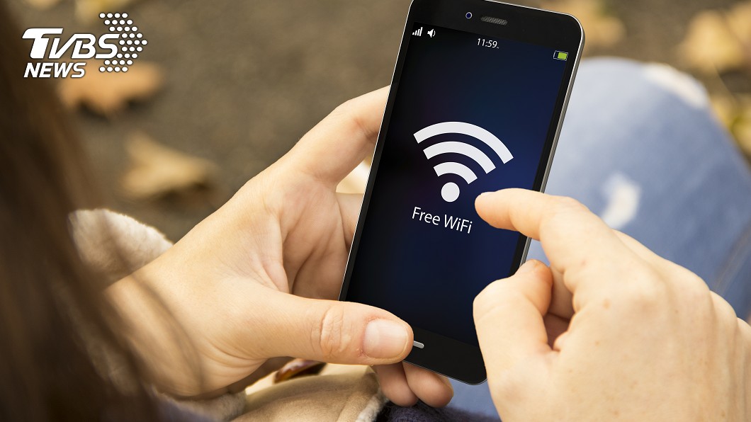 「WiFi過敏症」全身包緊緊 嬤喊:5G會殺了我!