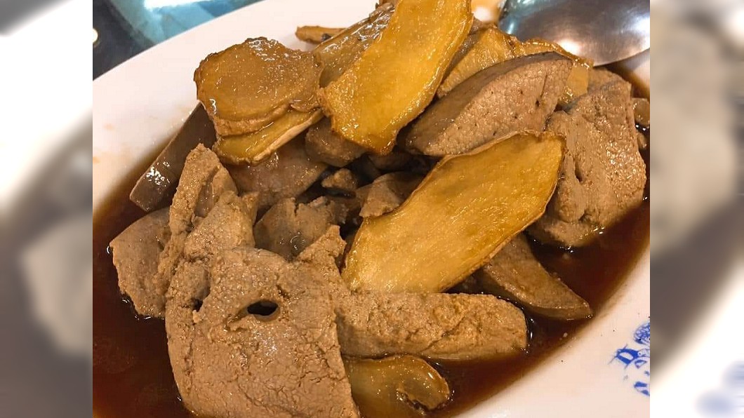 熱炒店通常都有提供免費白飯吃到飽。圖／翻攝自爆怨公社