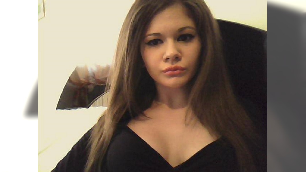 Andrea Ivanova(伊凡諾娃)手術前的長相。圖/翻攝Andrea Ivanova臉書
