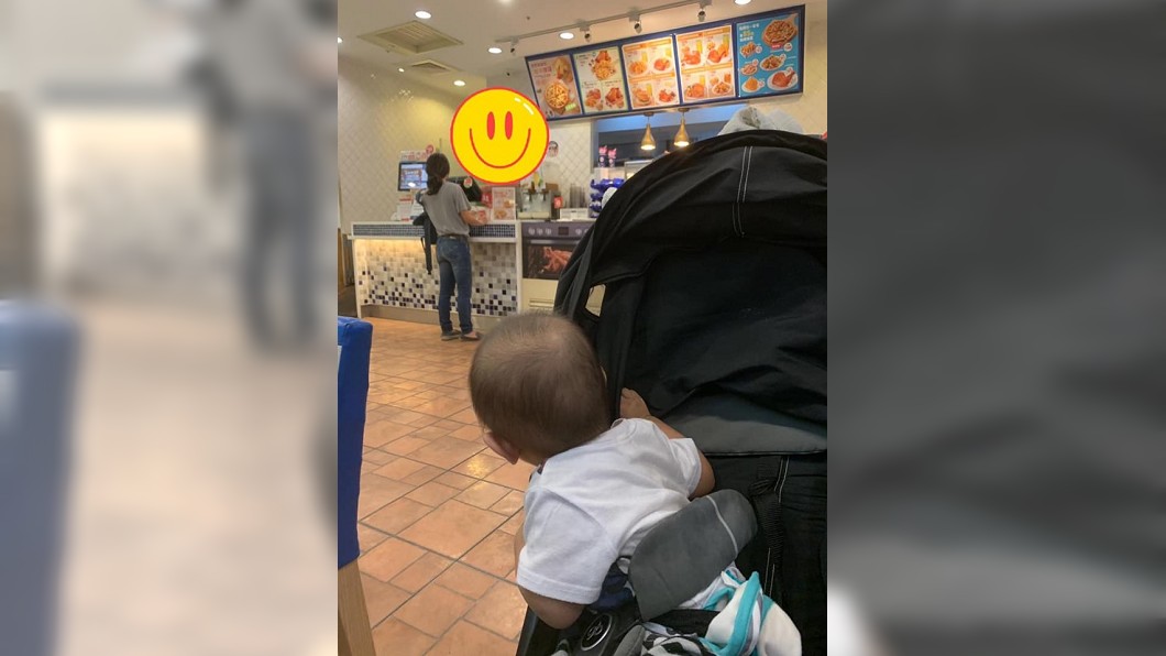 男童餐廳狂吵「手抹鼻涕」摸兒 醫師爸1招秒擊落