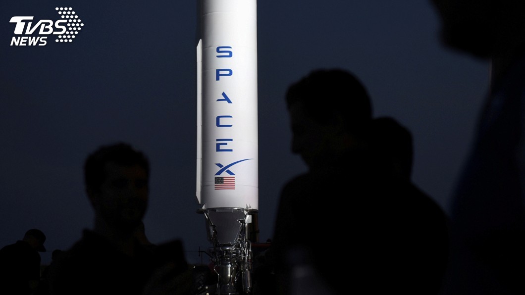 可載人往返月球火星 SpaceX星艦火箭亮相
