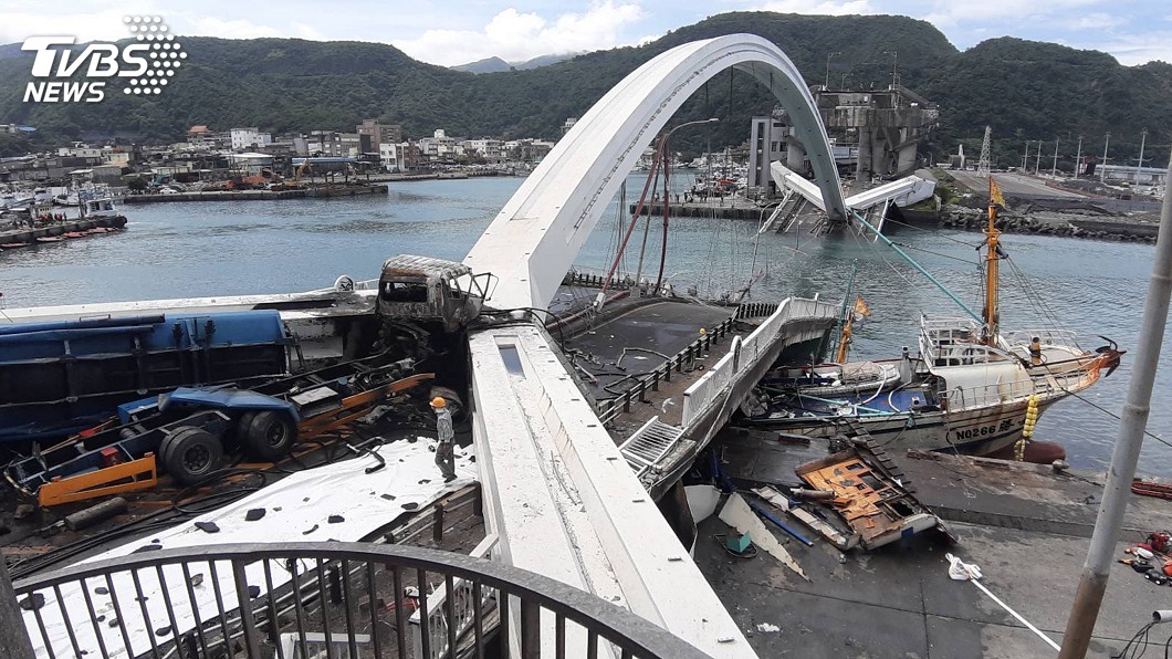 南方澳跨港大橋倒塌　徐國勇：調動機具全力搶救