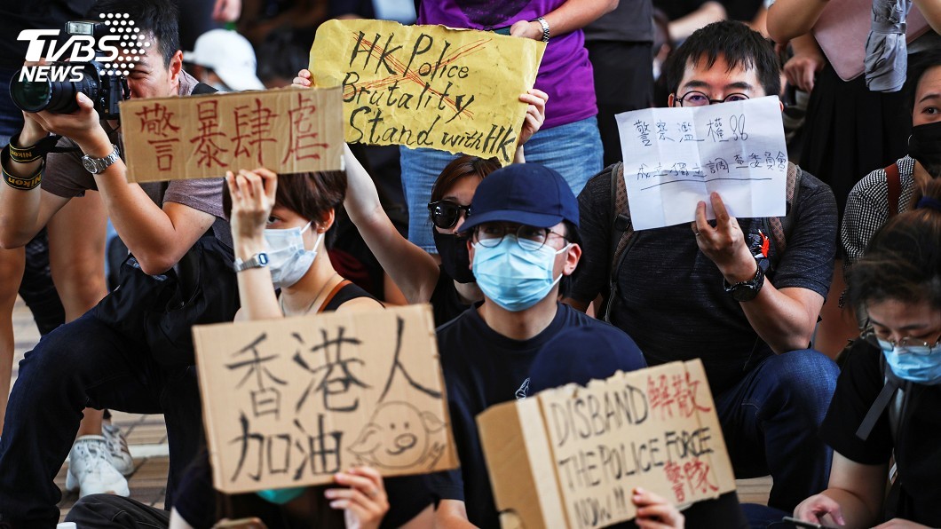 香港中環反送中快閃遊行 大批人響應號召