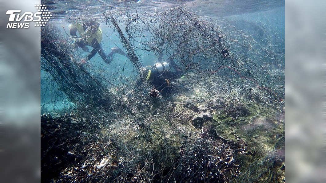 東吉嶼薰衣草森林珊瑚礁險遭難 海管處清除漁網