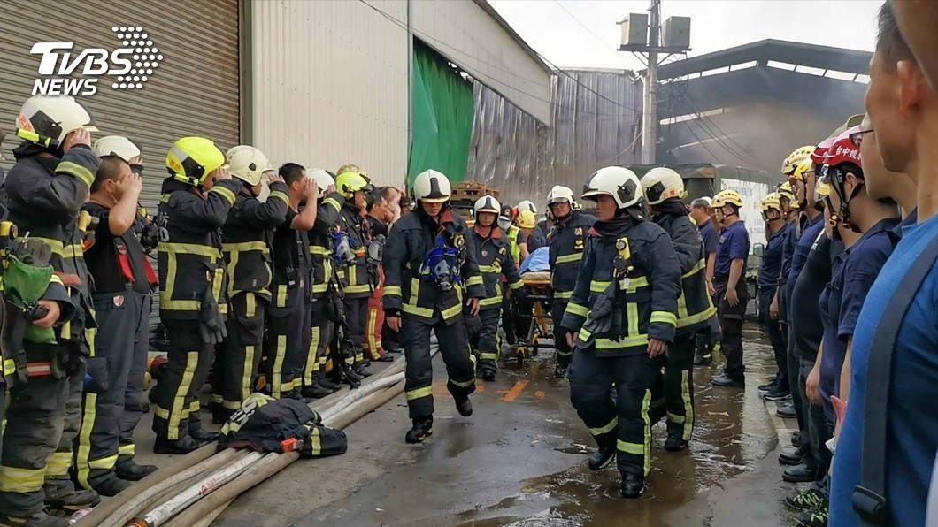感念殉職打火弟兄 百萬治喪費禮儀公司全包了