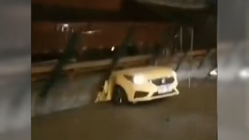江蘇高架橋坍塌!至少3死2傷 官方:貨車超載所致
