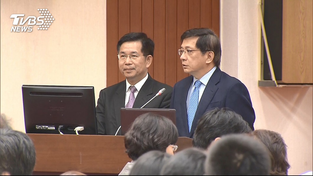 潘文忠、管中閔首同台 零互動氣氛尷尬