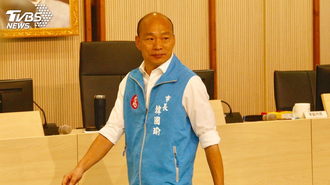 韓國瑜要請假拚大選 反韓挺韓人馬隔街互嗆