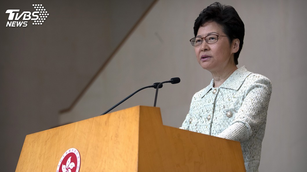 施政報告聚焦民生 港特首:盼雨過天青重新出發