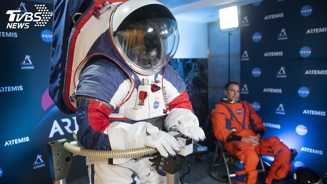 NASA發表新太空服 登月不再兔跳可自由行走