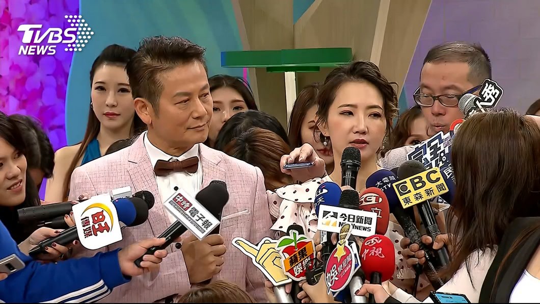 謝忻甩不倫後重拾主持棒，但新節目宣告收攤。 圖／TVBS 