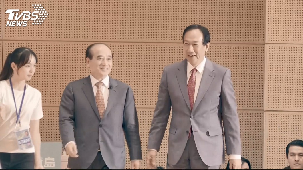 郭台銘：國民黨總統初選　像比賽聽電話
