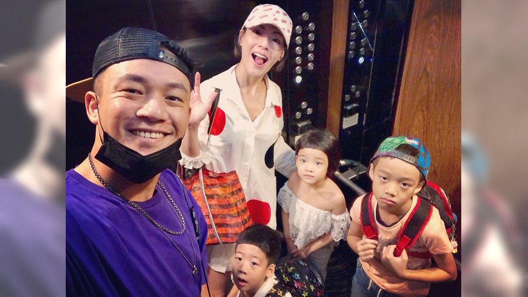 徐小可和阿Ben育有2子1女。圖／翻攝自白吉勝&徐小可 Love 白宮這一家 Pai’s Family臉書