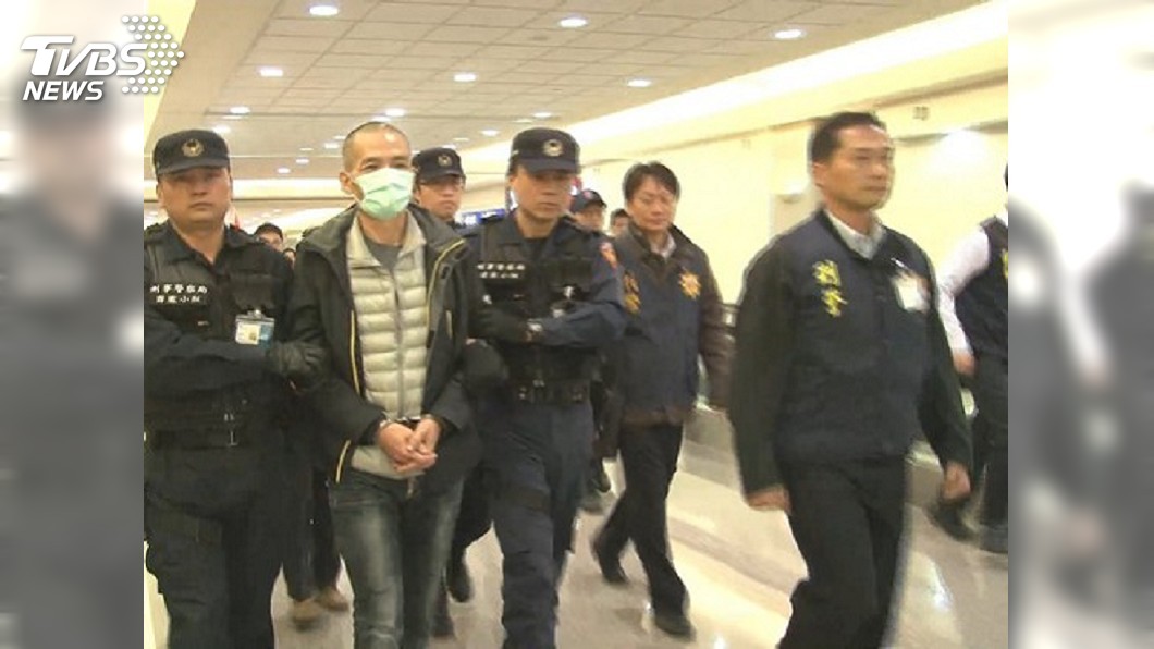 台港移交犯嫌有前例 水泥封屍案空橋交給港警