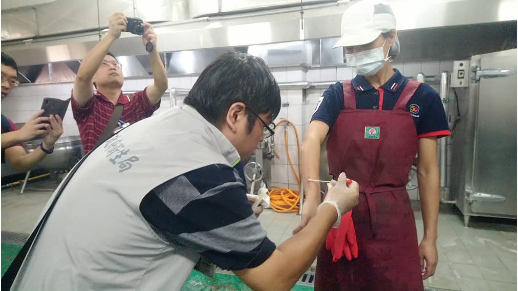 台南新市國中疑集體食物中毒 檢出諾羅病毒