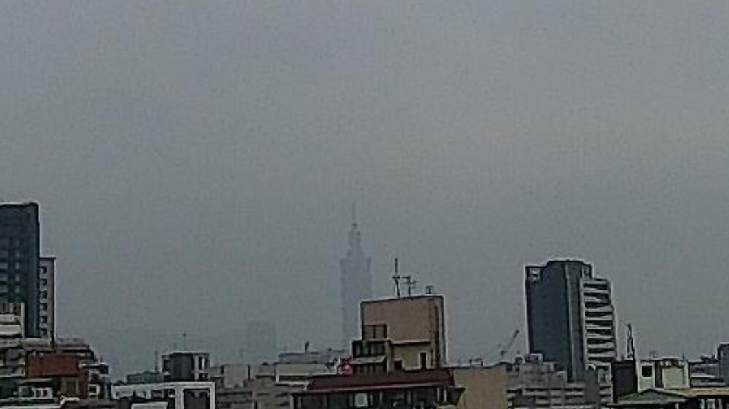 沙塵暴來了！北部空氣髒到「亮紅燈」　101快不見
