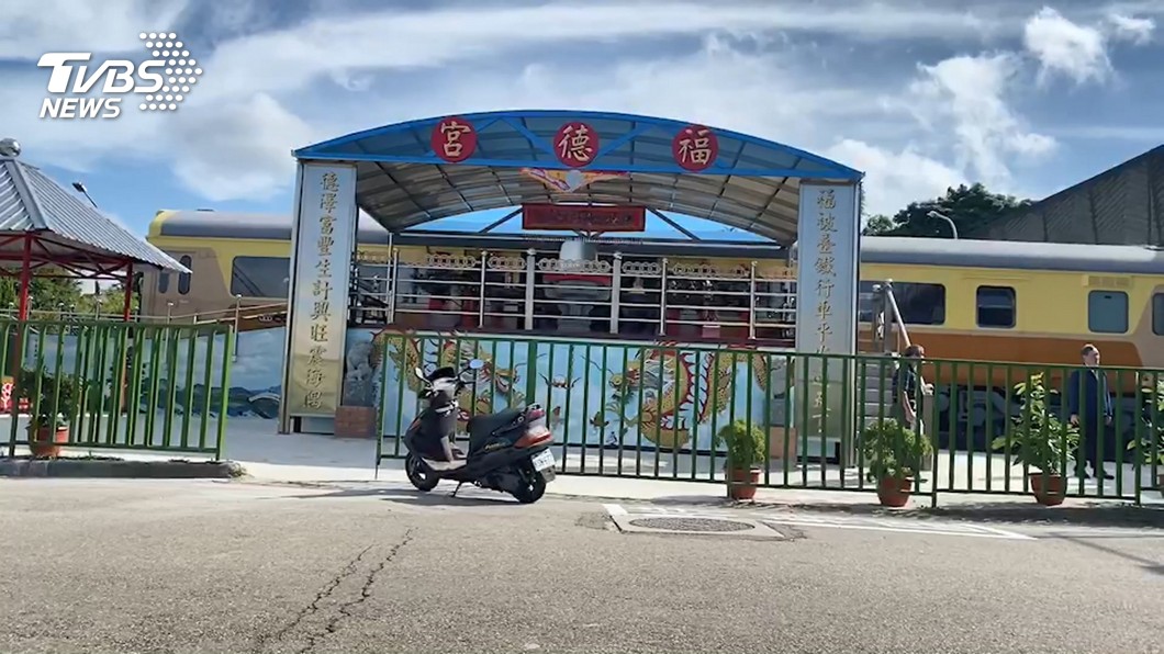 全台首座! 「英國貴婦」車廂改成土地公廟