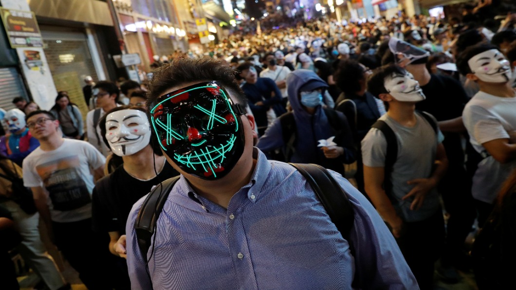 禁蒙面的萬聖節 港警封蘭桂坊.再爆衝突