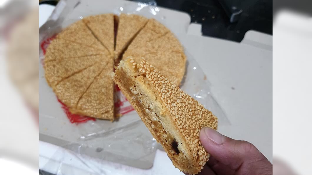 收喜餅獨愛傳統大餅!他揭原因 網狂讚:超對味