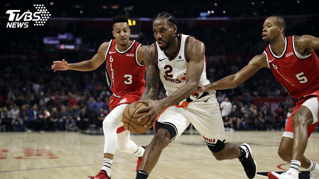 雷納德末節狂砍18分 NBA快艇逆轉拓荒者