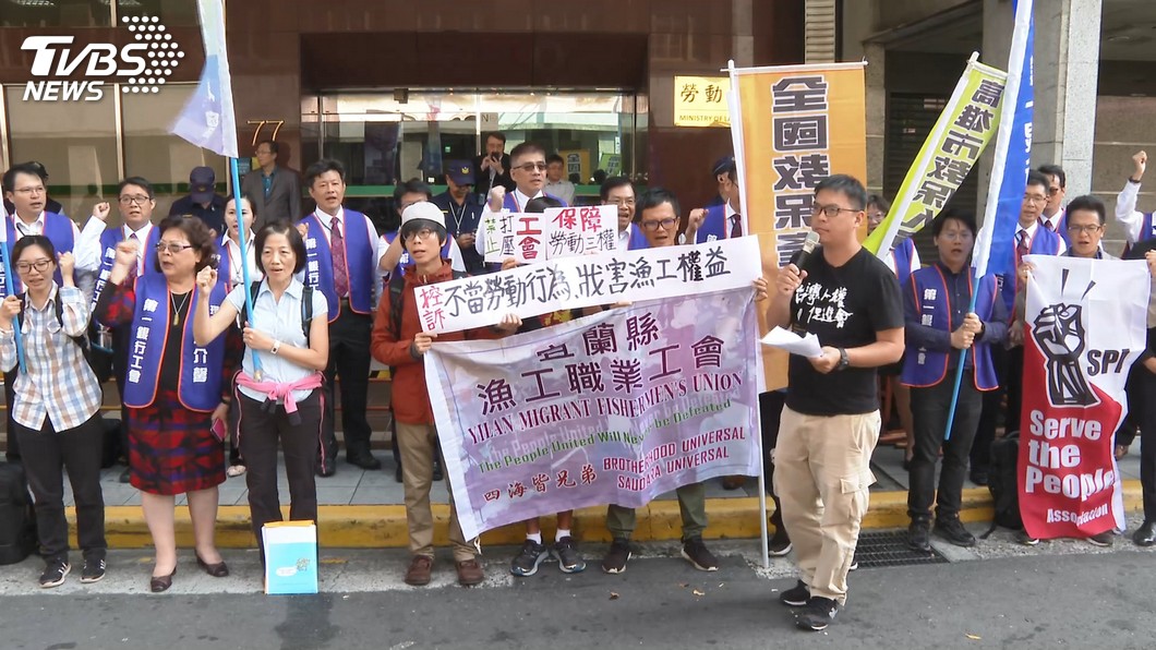 南方澳倒塌後續！　工會、居民兩地隔空抗議