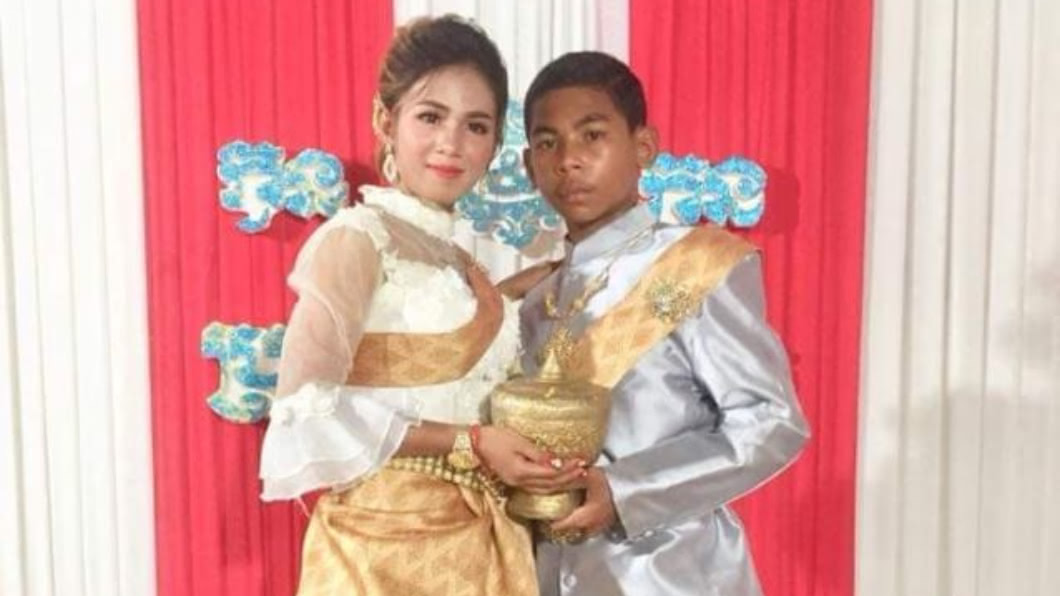 14歲就脫單娶21歲正妹 網嘆:只是個孩子
