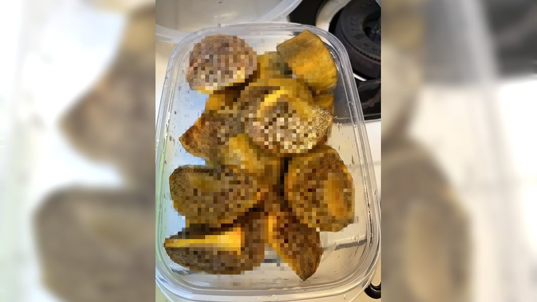 一切柿子驚見「密麻黑點」她崩潰 內行人急喊:別丟!