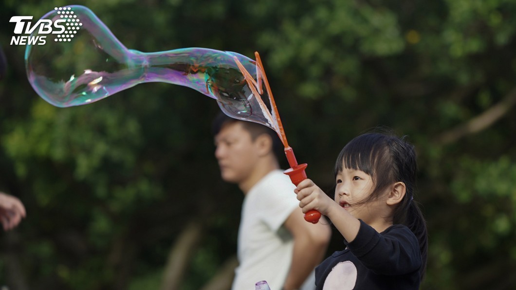 北台灣回溫 各地多雲到晴東半部零星雨