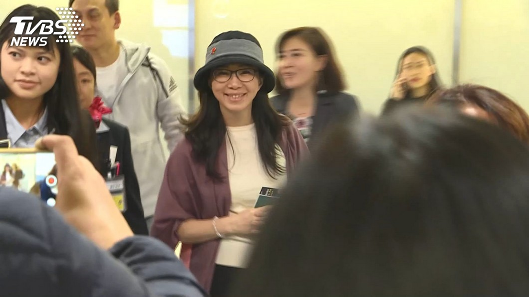李佳芬代夫訪新加坡突喊卡! 星國政府疑慮曝光