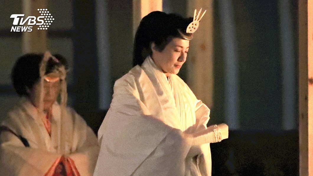 不再是「菊花王朝囚徒」　雅子拭淚綻放笑容